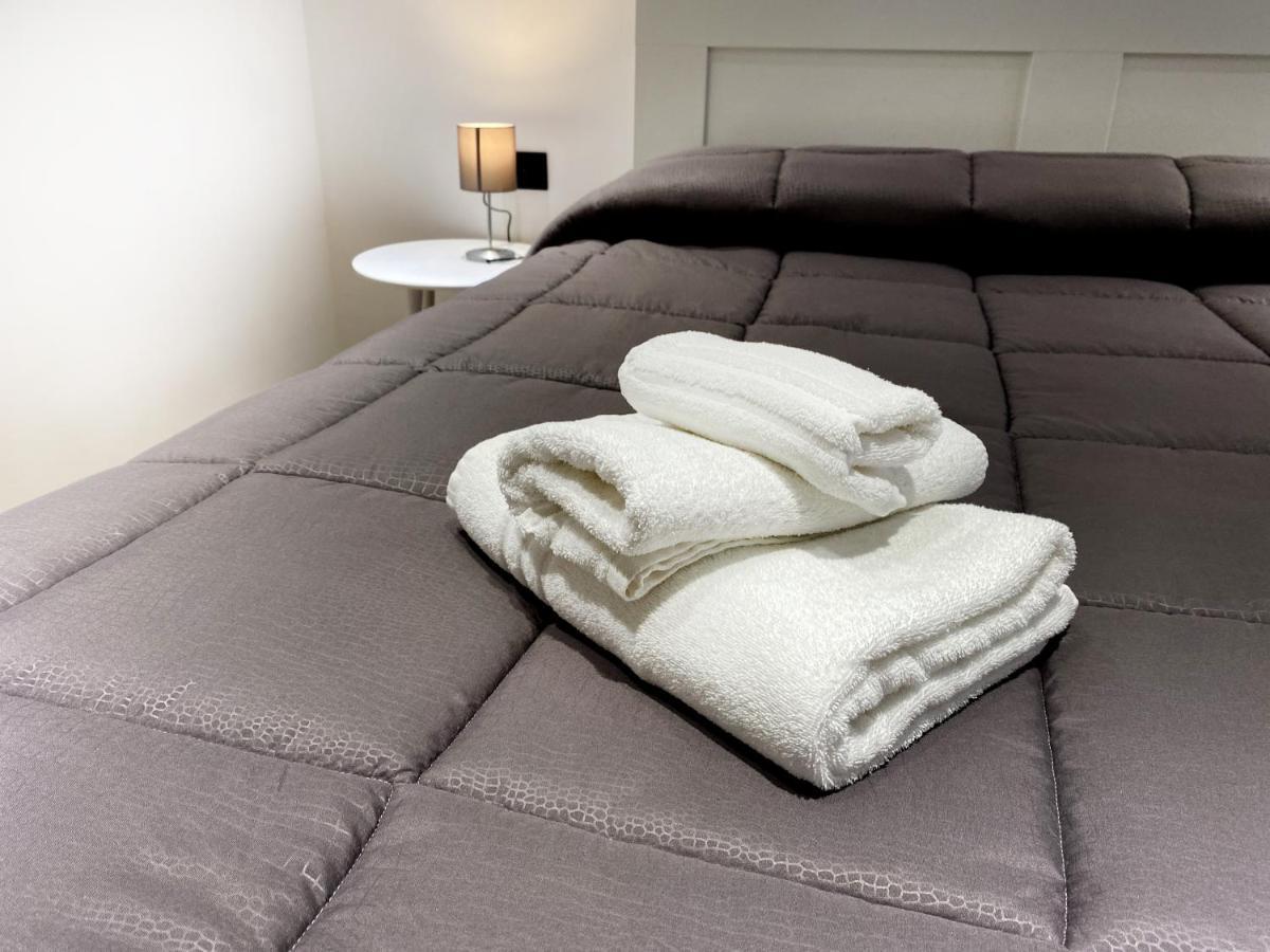 Business Home Via Isonzo B&B 福查 外观 照片