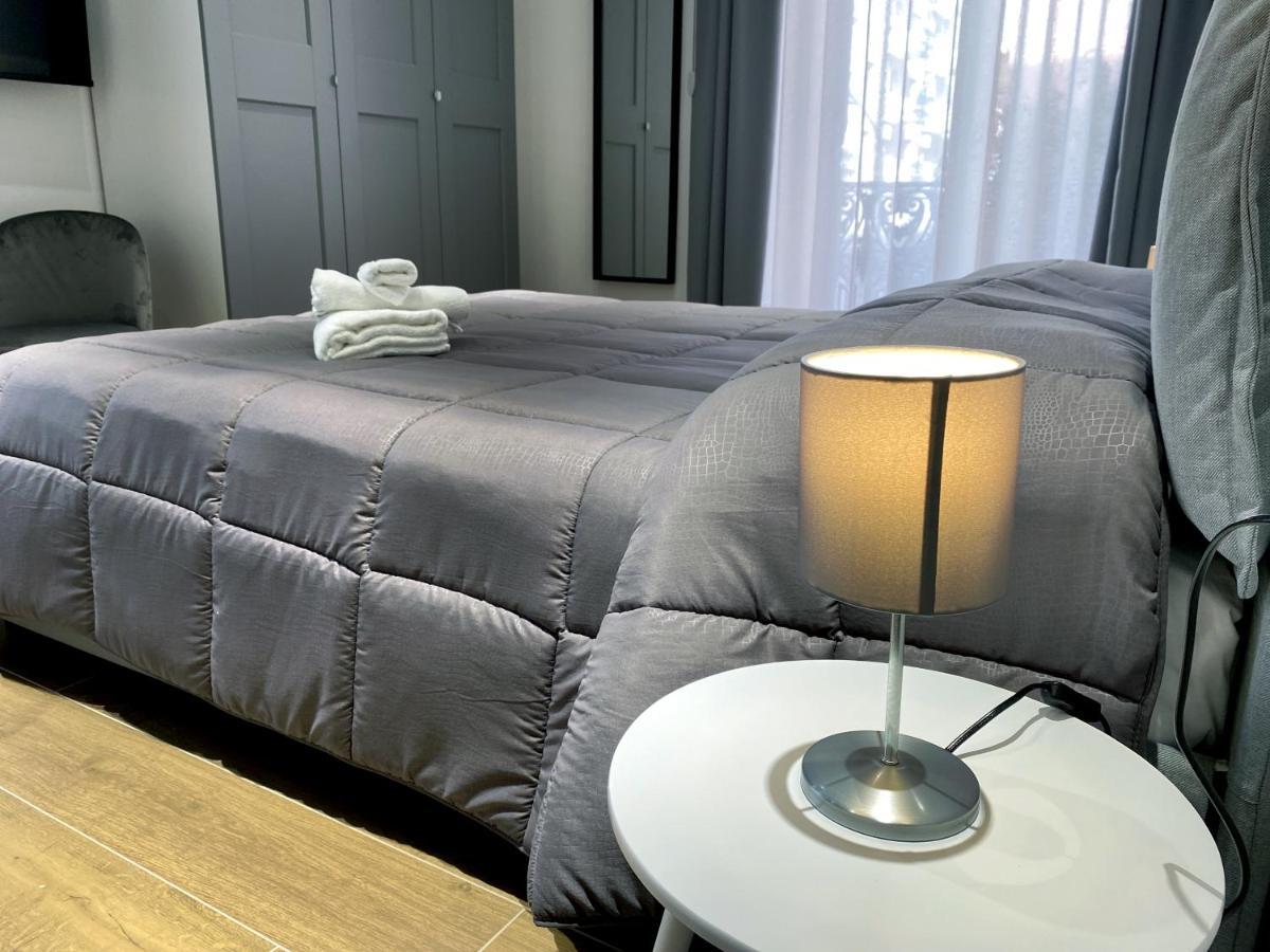 Business Home Via Isonzo B&B 福查 外观 照片